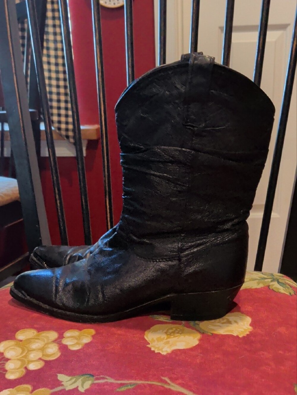 Dingo Black Leather Women's Western-Inspired Mid-Calf Boots